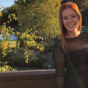 Meet your Posher, Briana